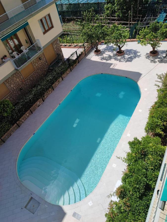 White House - Casa Apartment